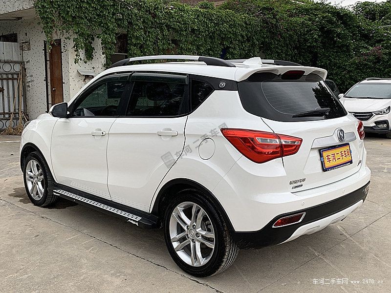2017年长安cs35手动挡1.6l豪华型白色